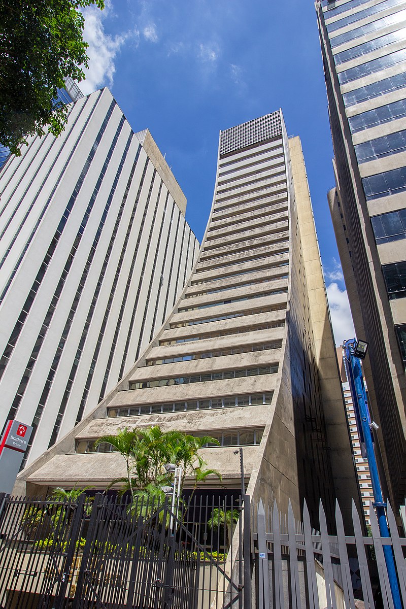 браз800px-At_Avenida_Paulista,_São_Paulo_2019_75.jpg