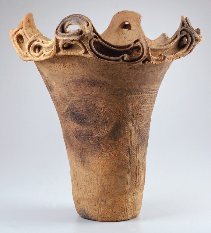 дзёмон bbabc9738a29a2b5e758e9a964b24089--japanese-ceramics-japanese-pottery.jpg