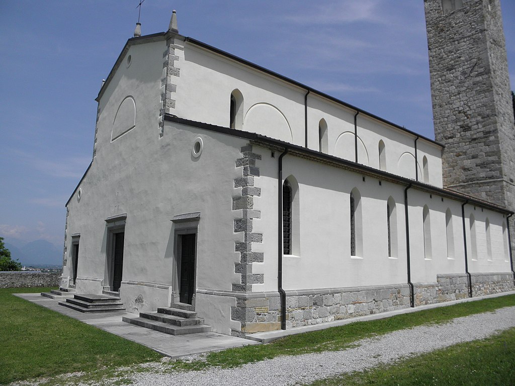 ит1024px-Pieve_di_Santa_Maria_Assunta_(Fagagna)_04.jpg
