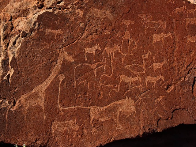 калахариTwyfelfontein-640x480.jpg