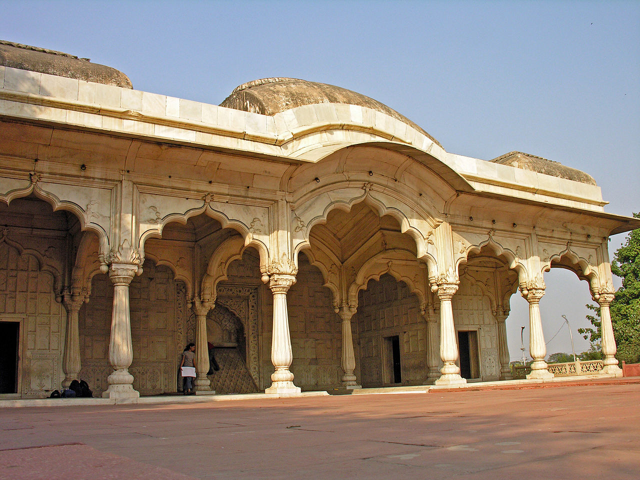 крас форт дели1280px-India-0117_-_Flickr_-_archer10_(Dennis).jpg