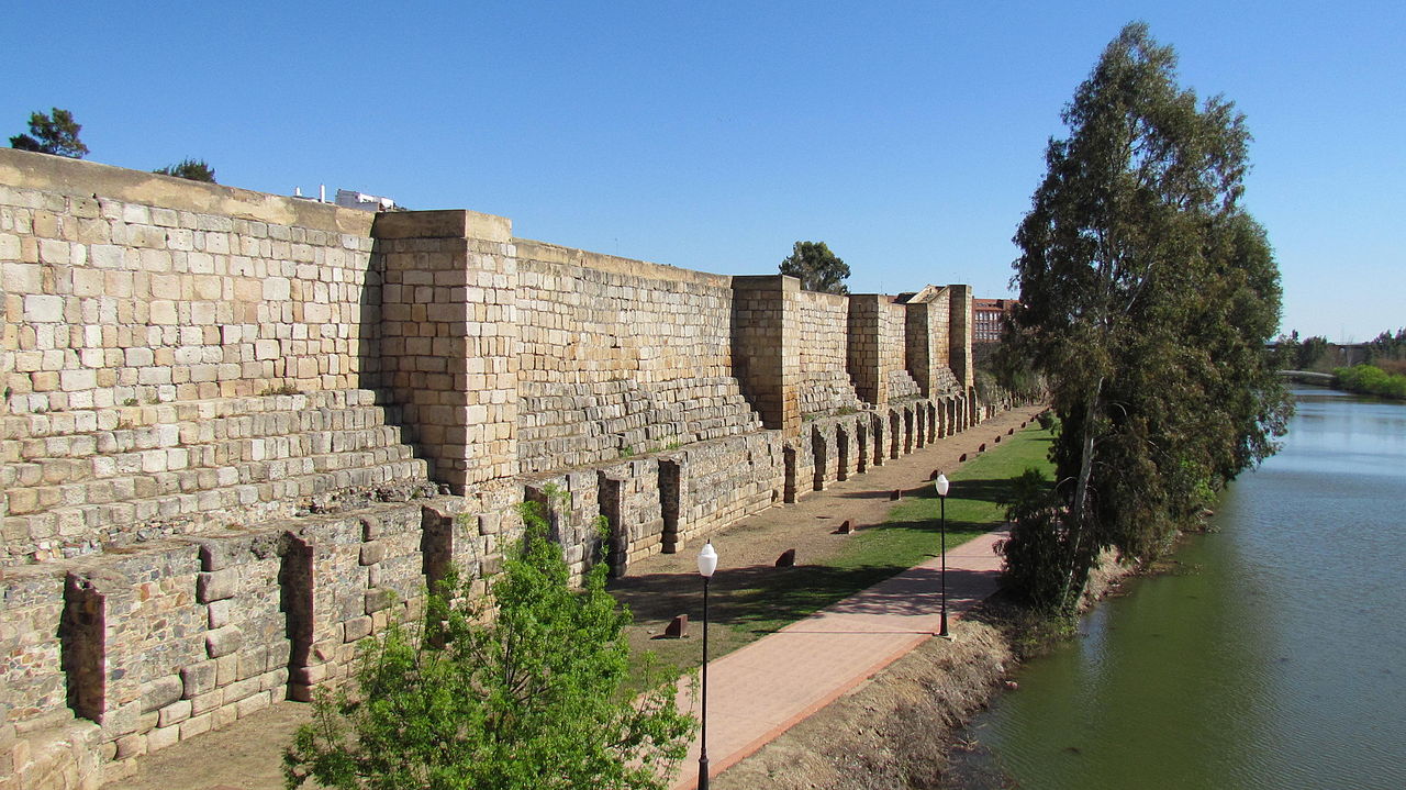 мерида Alcazaba_Mérida_6639.jpg