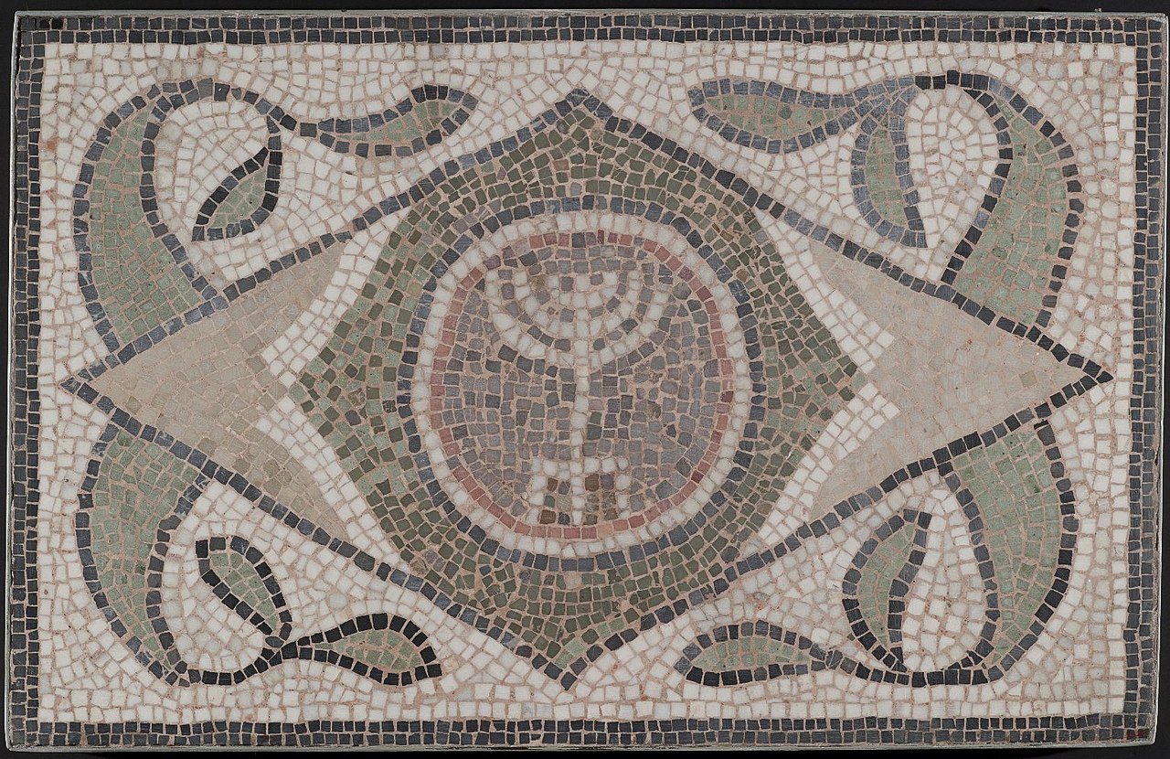 тунис 1280px-Mosaic_of_Menorah.05.27.jpg