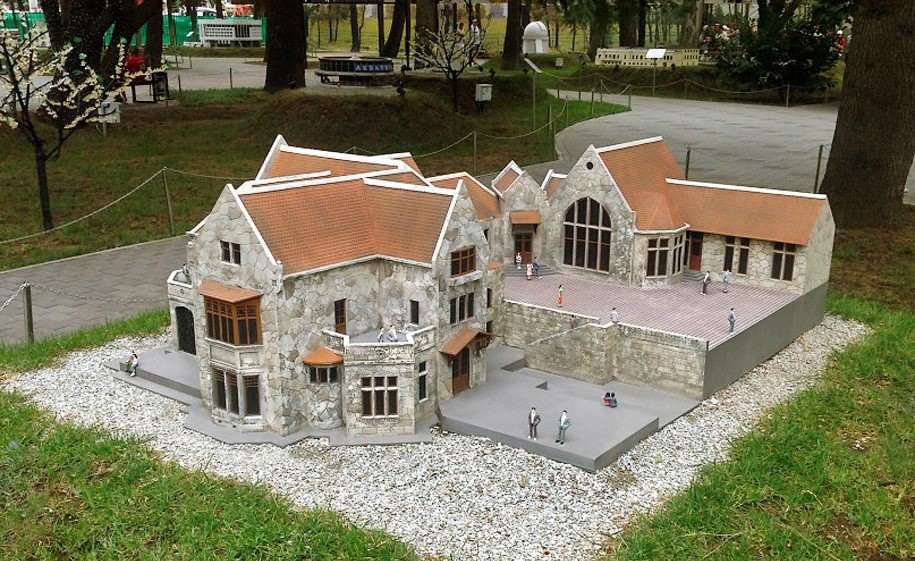 харакс dvorec-haraks_1451464123.jpg