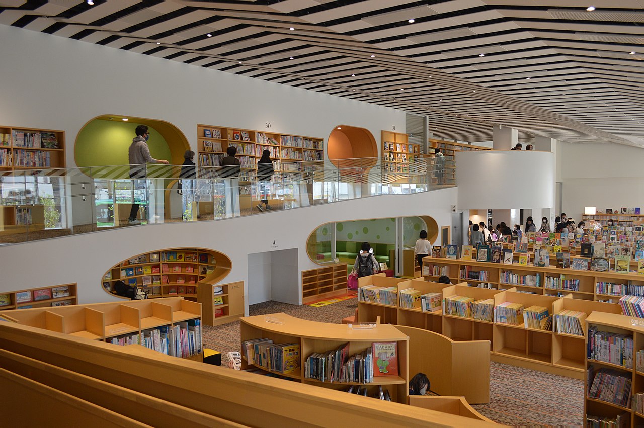 яп Komaki_City_Central_Library_1F_2021-03-27_ac_(5).jpg