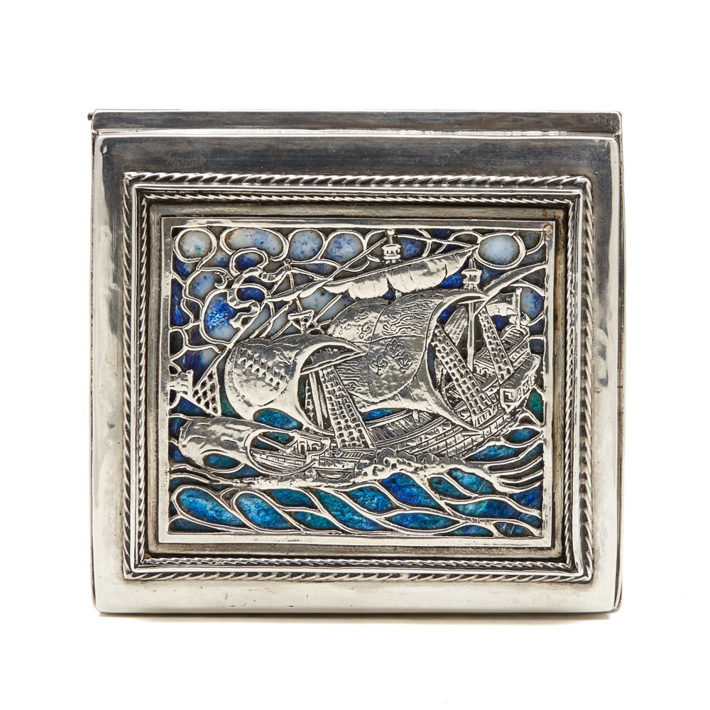 001_OMAR-RAMSDEN-ARTS-CRAFTS-SILVER-AND-ENAMEL-BOX-1926-BOOK.jpg