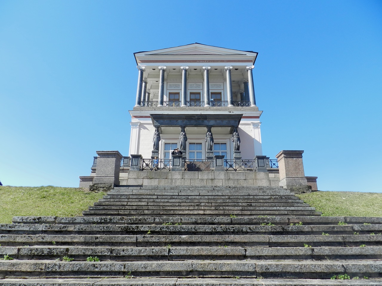 0_d92e7_2401dbd9_XXXL.jpg