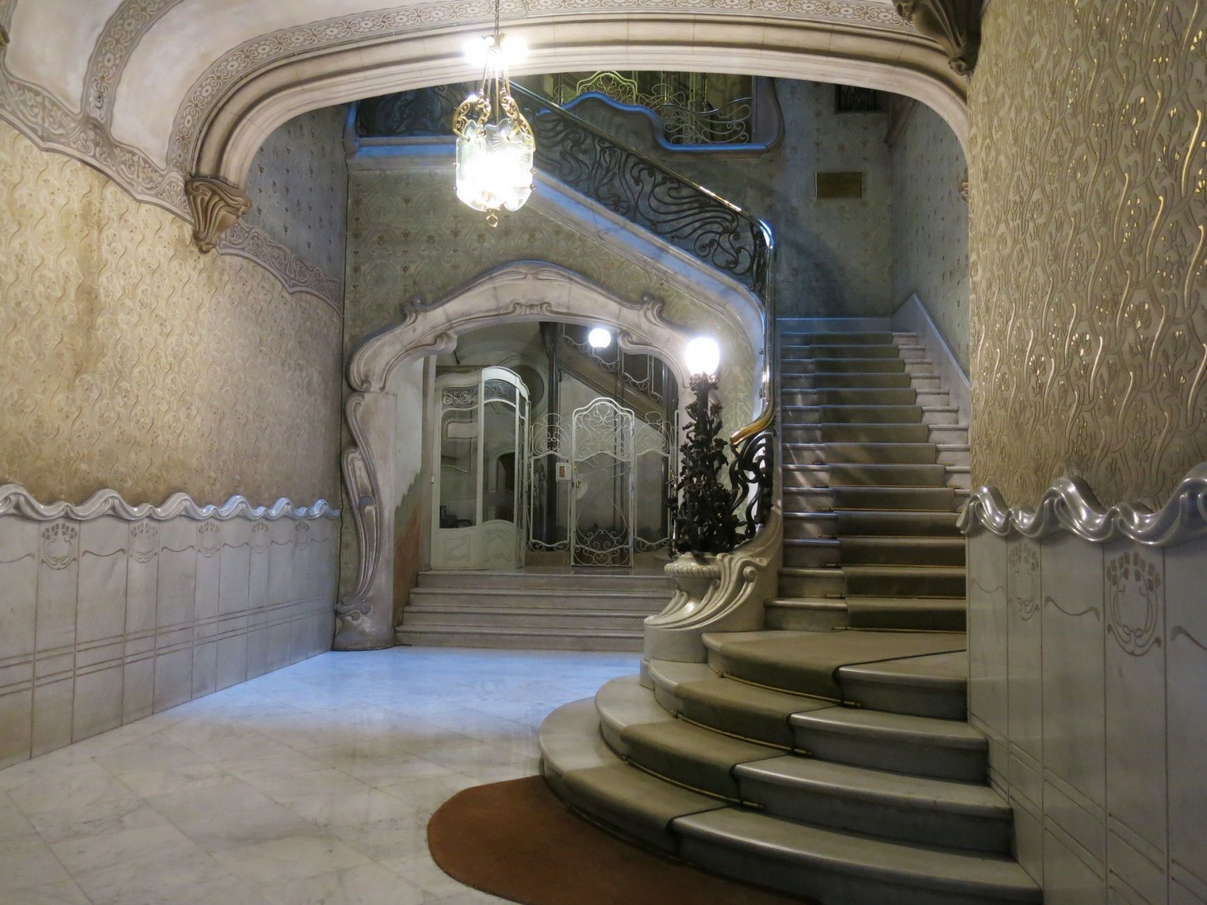 1 38_Casa_Manuel_Felip,_c._Ausias_Marc_20_(Barcelona) (1).jpg