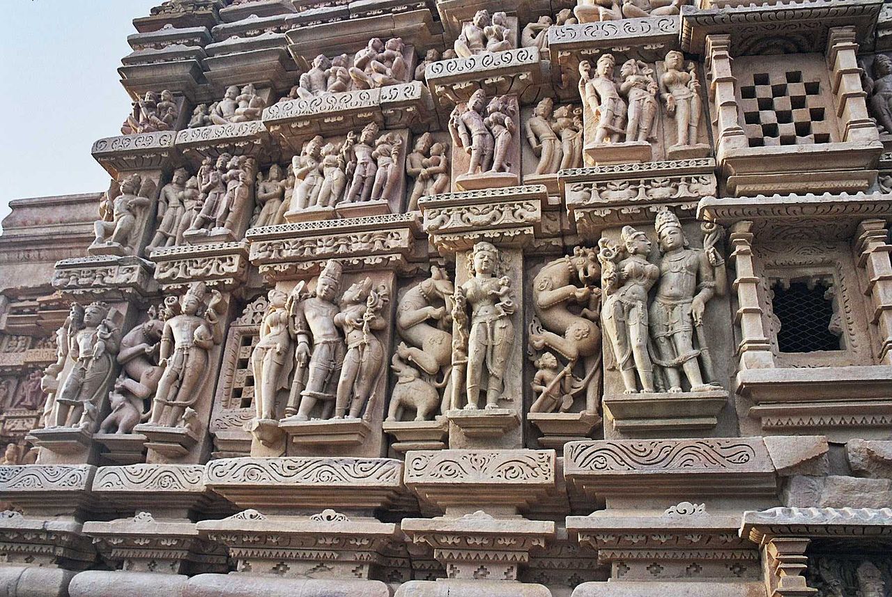 10-Khajuraho2.jpg