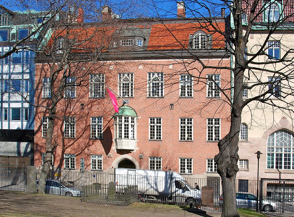 1024px-Läkaresällskapet_hus_april_2011.jpg