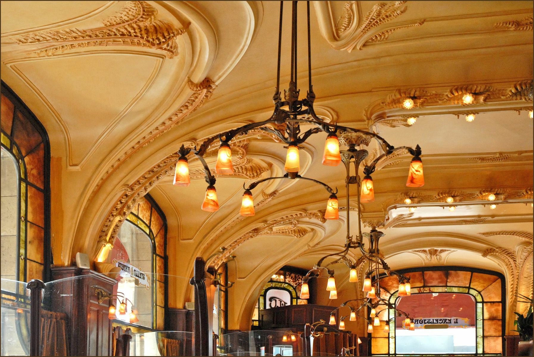 11Brasserie Excelsiorle-dcor-art-nouveau-de-la-brasserie-excelsior-nancy_3991419940_o.jpg