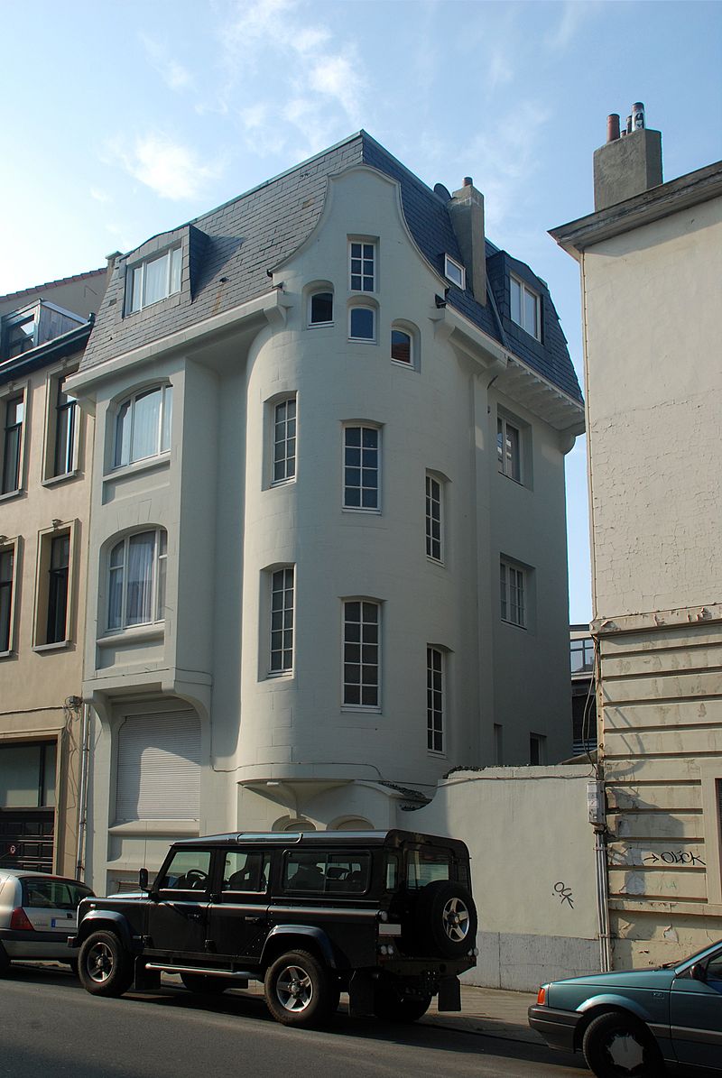 12   800px-Maison_Van_Rysselberghe_1.jpg