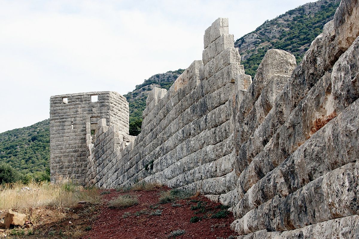 1200px-Messene_01.jpg