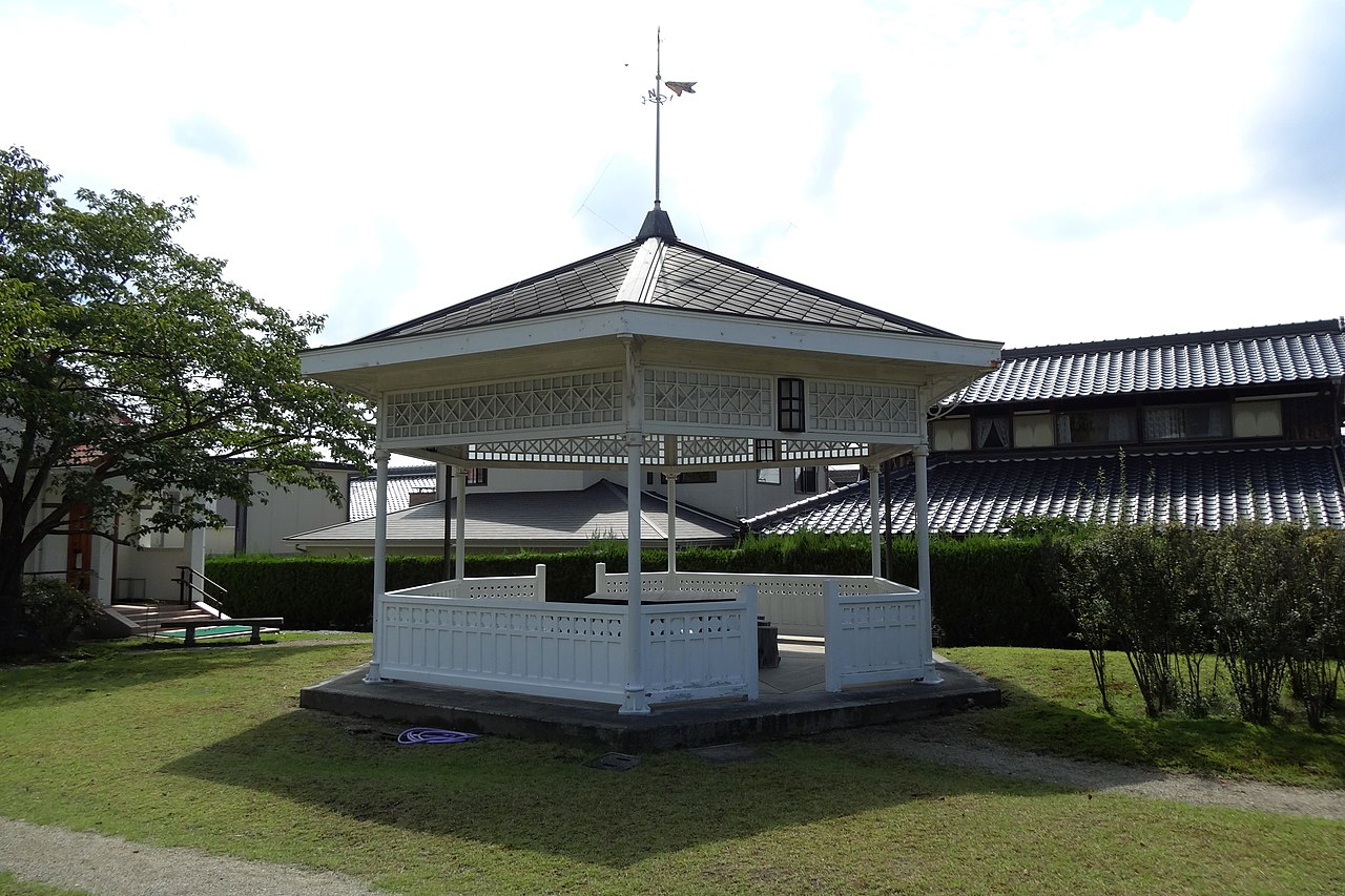 120922_Kawanishi_Municipal_Museum_Hyogo_pref_Japan17s3.jpg