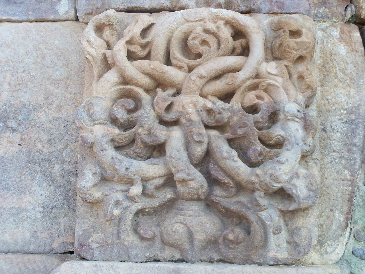 1280px-Art_of_Badami_01.JPG