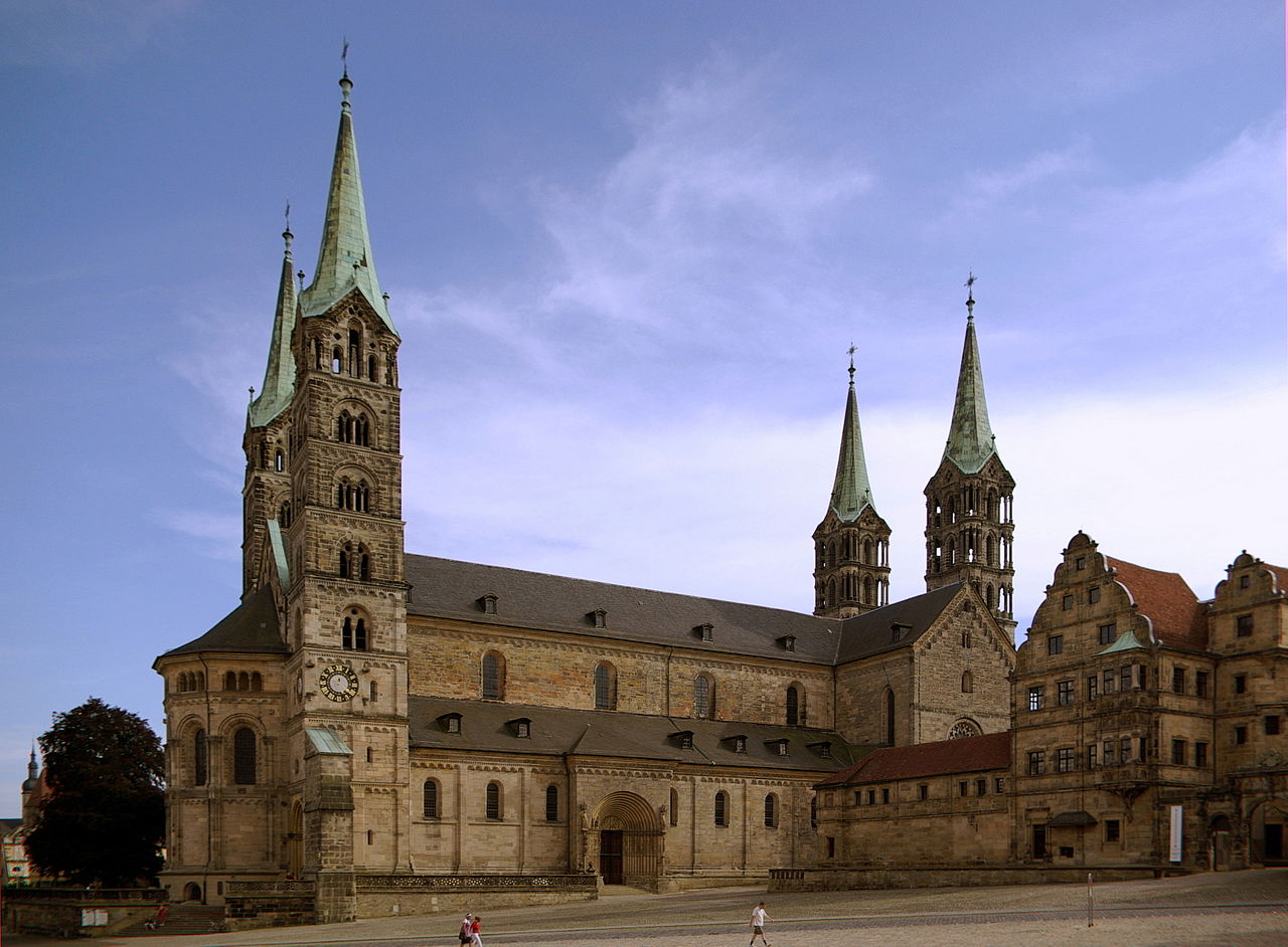 1280px-Bamberger_Dom_BW_6.JPG