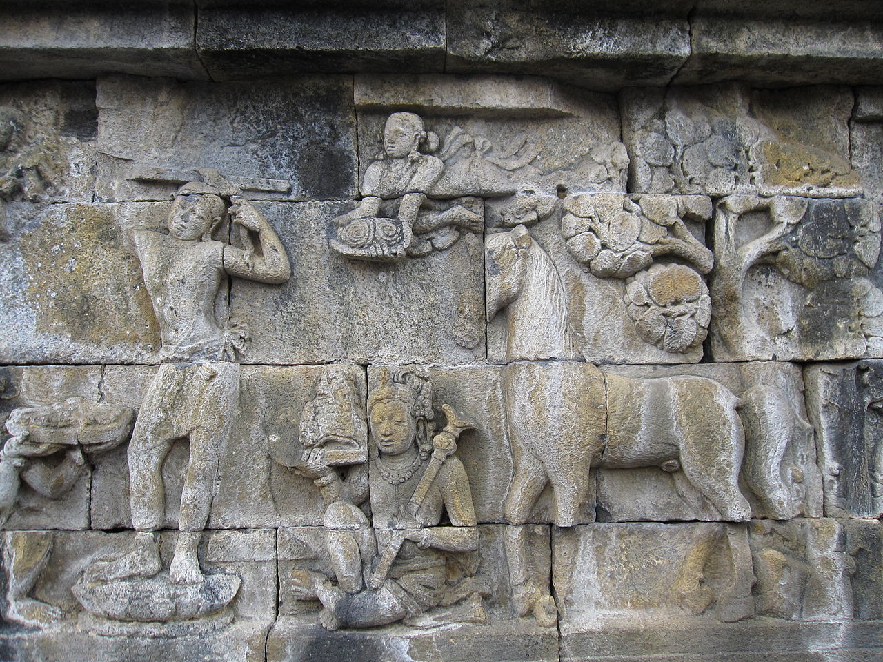 1280px-Borobudur_18.jpg