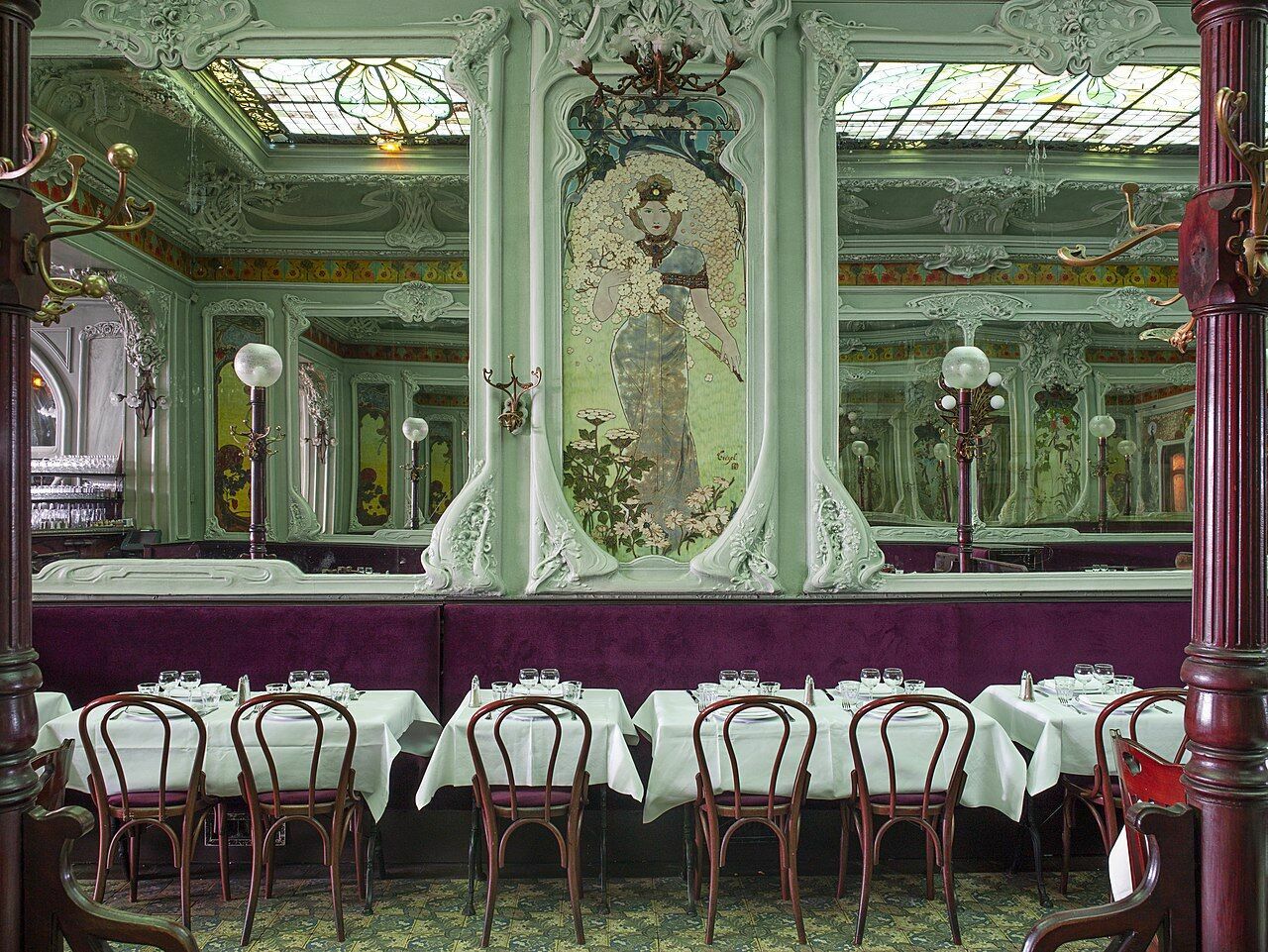 1280px-Brasserie_Julien_05.jpg
