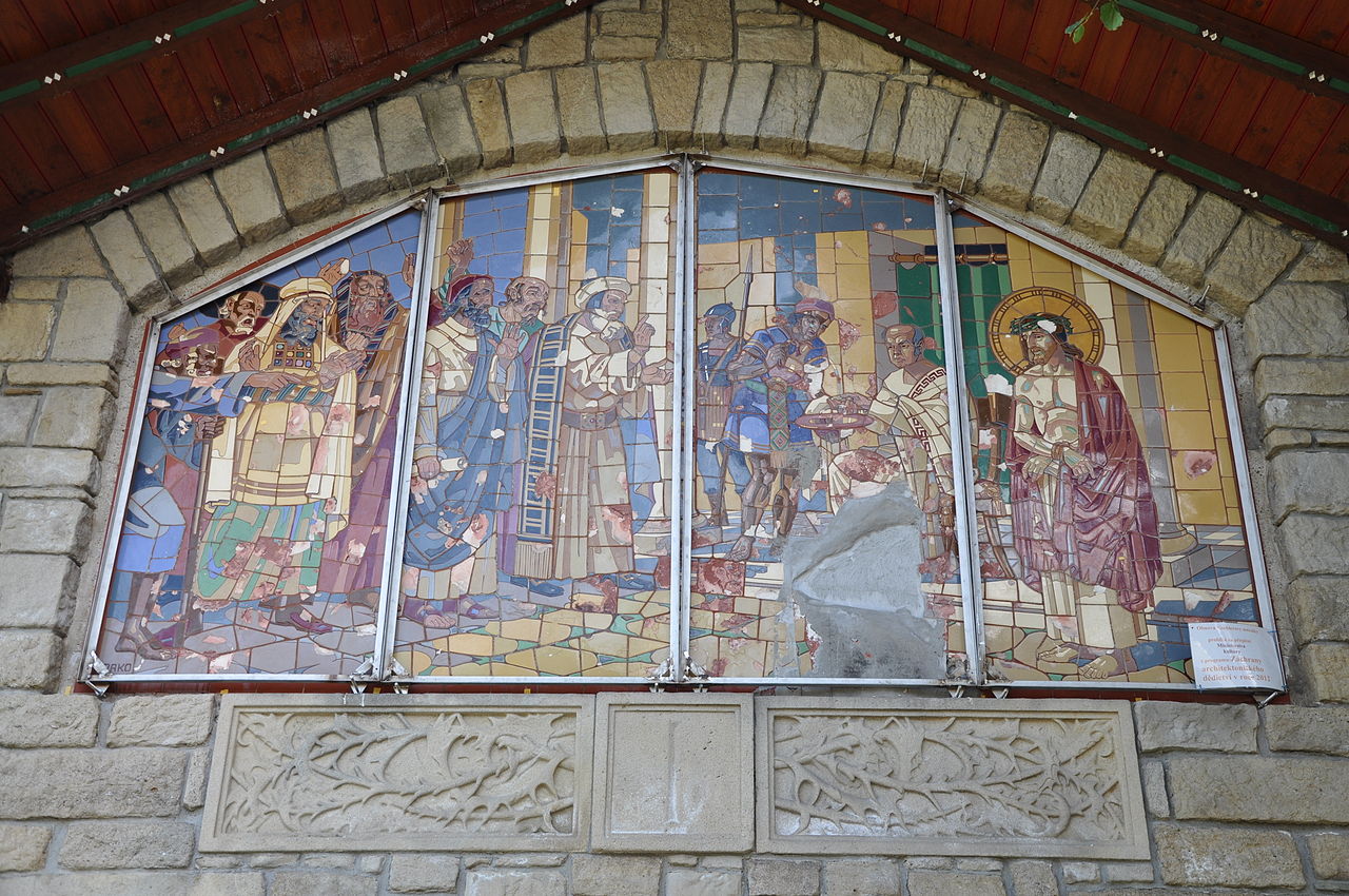 1280px-Hostýn-Jurkovičova-křížová-cesta2013benfoto9b.jpg