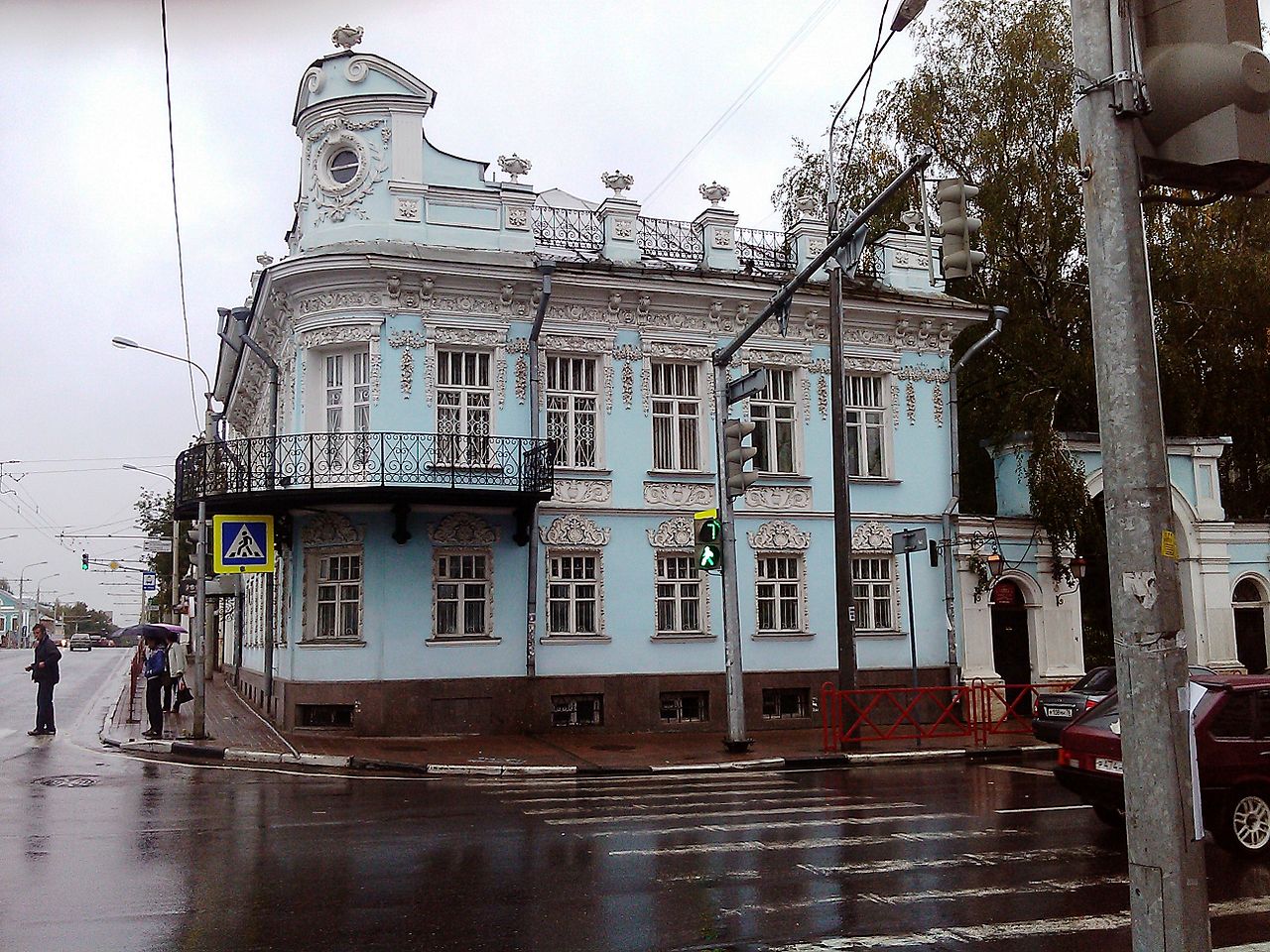 1280px-House_Dontsova яросл.jpg
