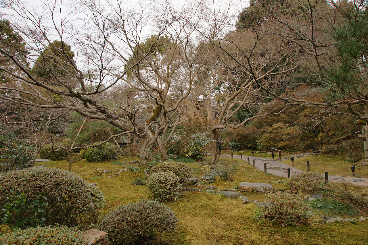 1280px-Kyoto_Shorenin09n4272.jpg