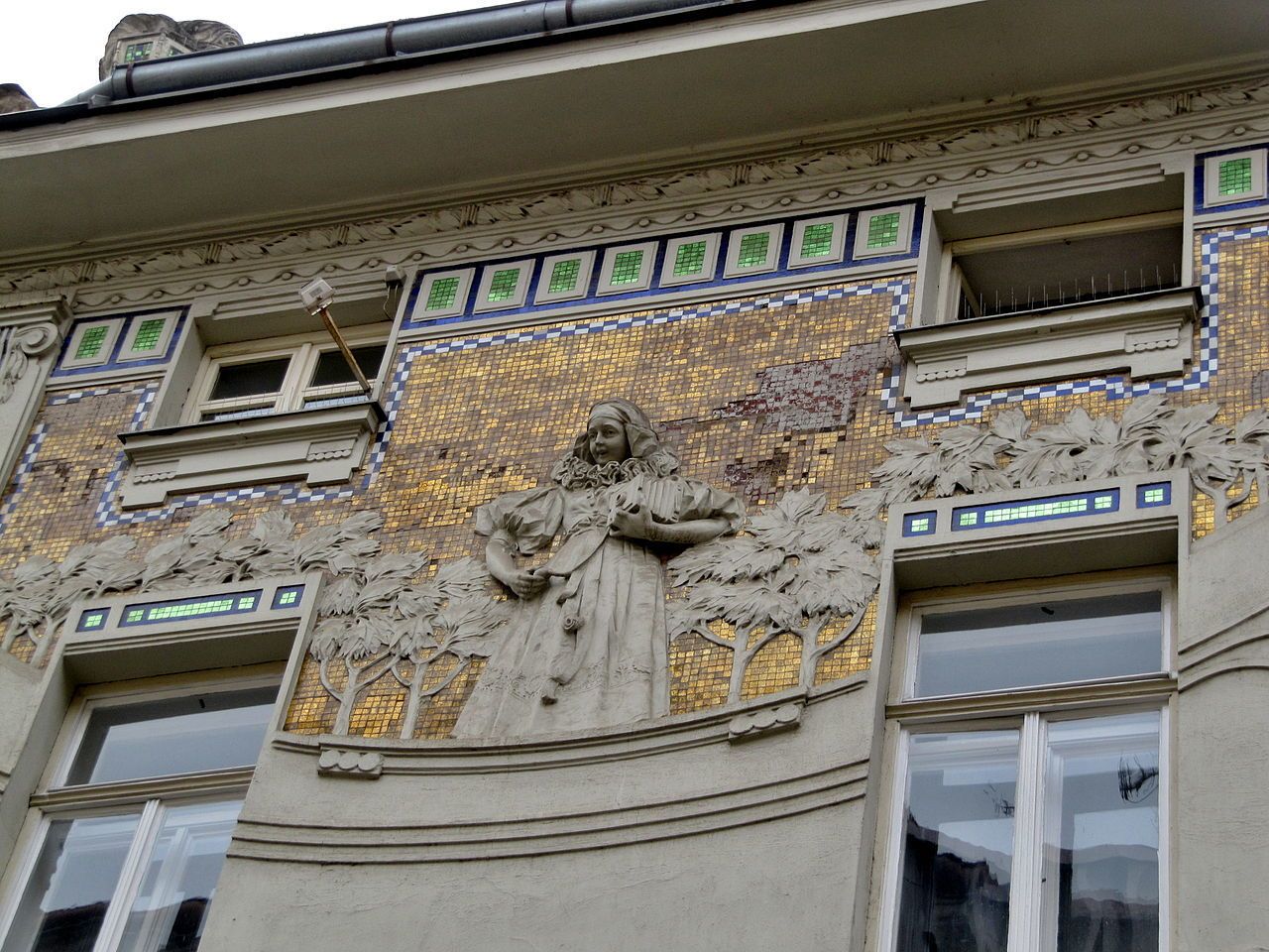 1280px-Olomouc,_Ostružnická_25,_detail.jpg
