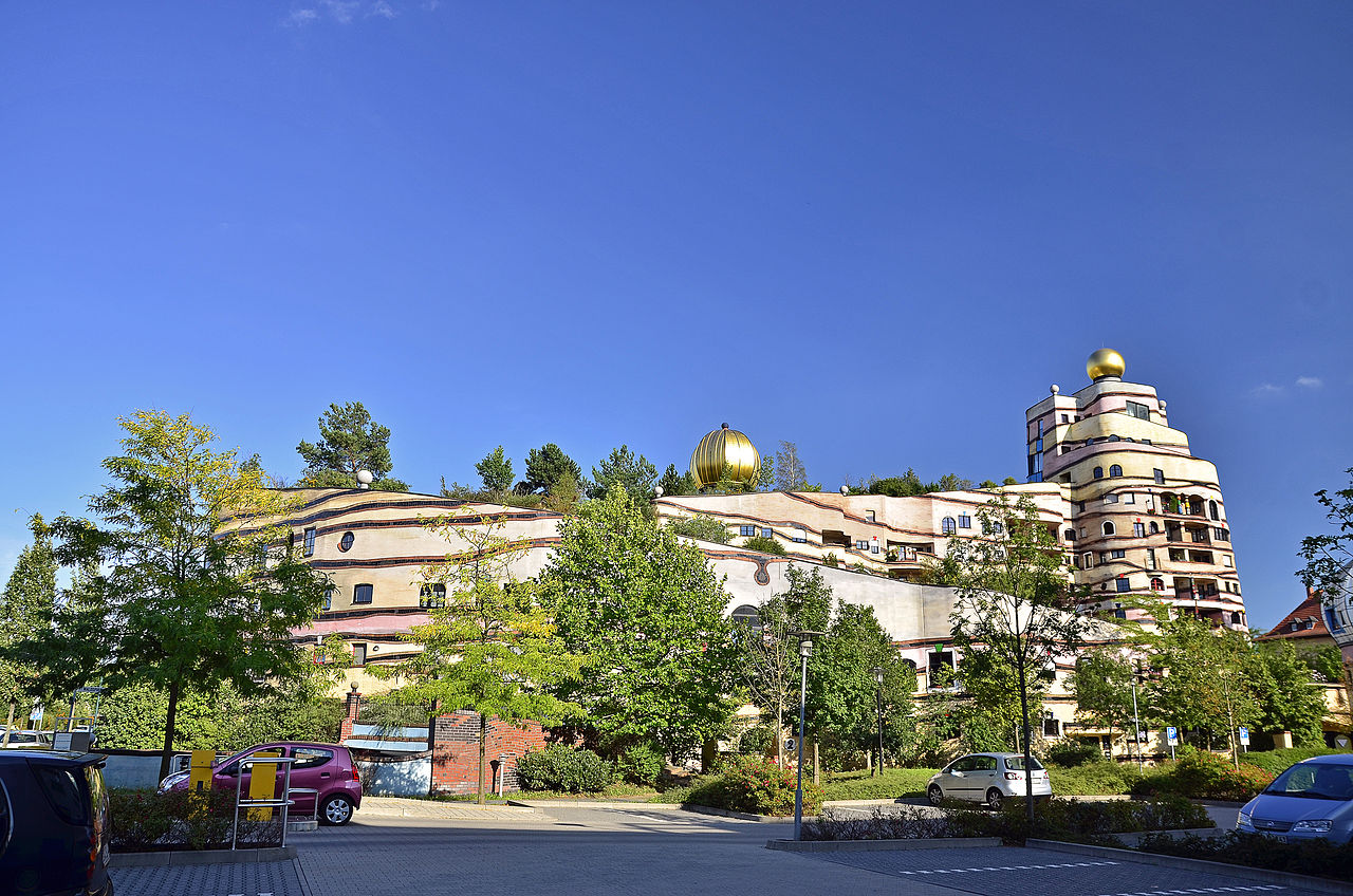 1280px-Waldspirale_Darmstadt_-_Hundertwasser-Haus.jpg