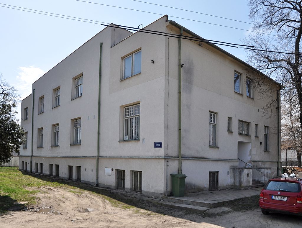14 Hrušovany-u-Brna-vila-Viktora-Bauera2013a.jpg