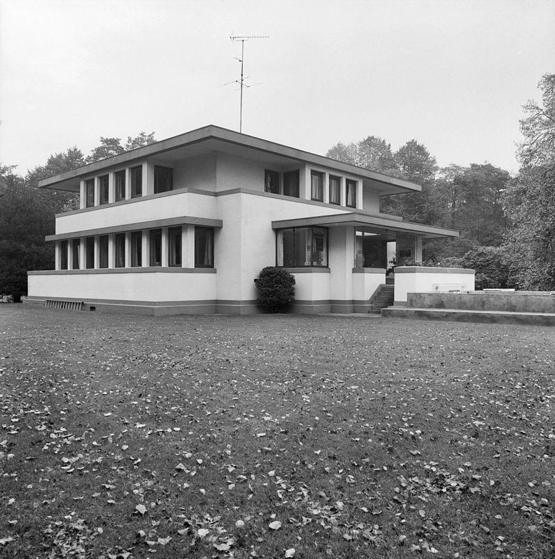 15 хенни Rechter_zij-_en_achtergevel_-_Huis_ter_Heide_-_20118288_-_RCE.jpg