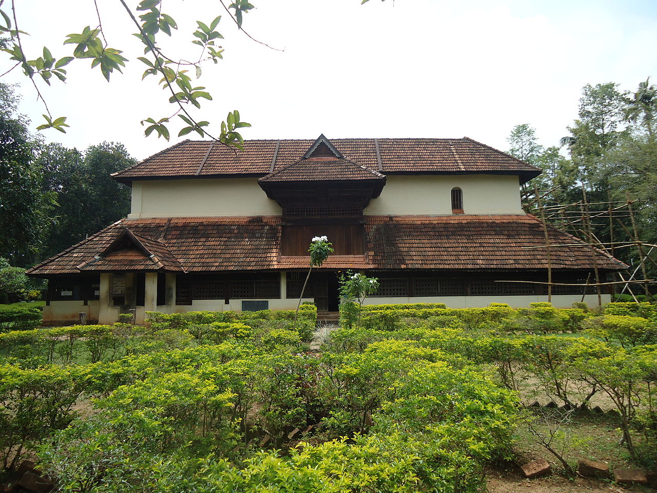 16 кералаKoyikkal_Palace_Nedumangadu.JPG