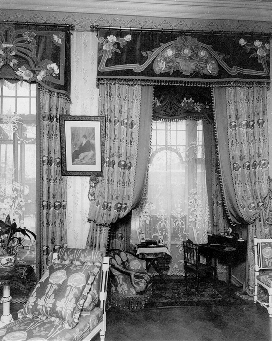 167.Дом Франка, кабинет.jpg