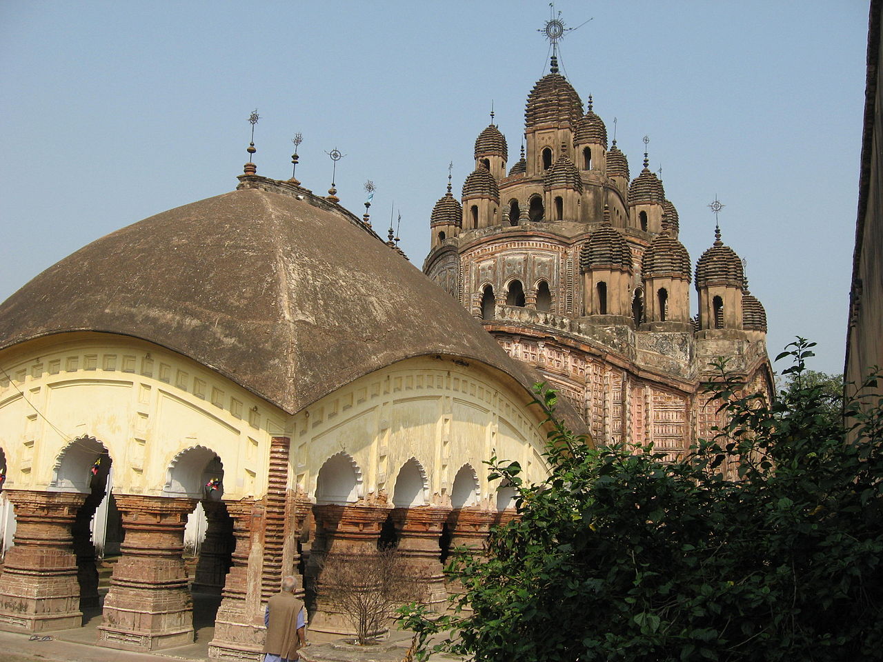 18бенгалKalna_Lalji_Temple_by_Piyal_Kundu.jpg