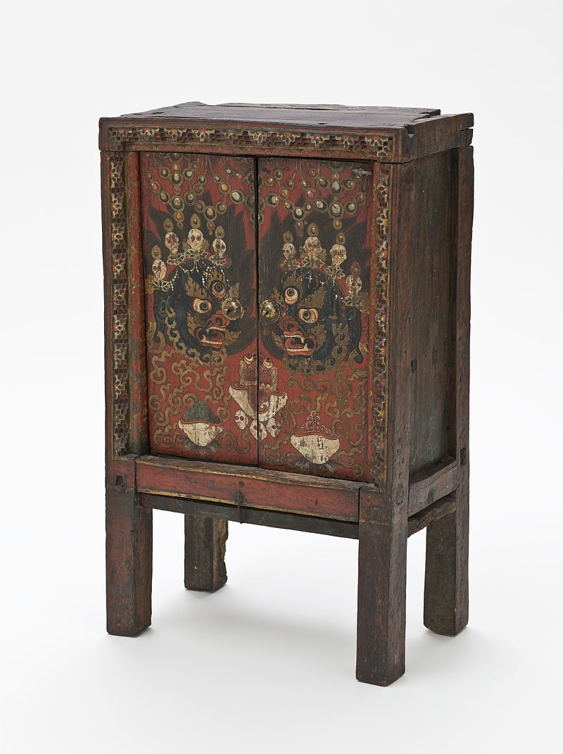 18-19Offerings_Cabinet_(Torgam)_with_Fierce_Deities_and_Tantric_.jpg