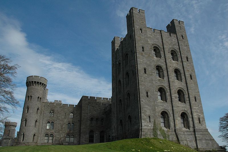 1820-37-Penrhyn_Castle.jpg