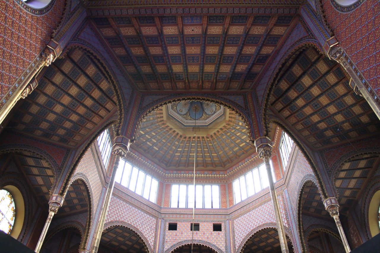 1872Rumbach_Street_Synagogue,_Budapest.jpg