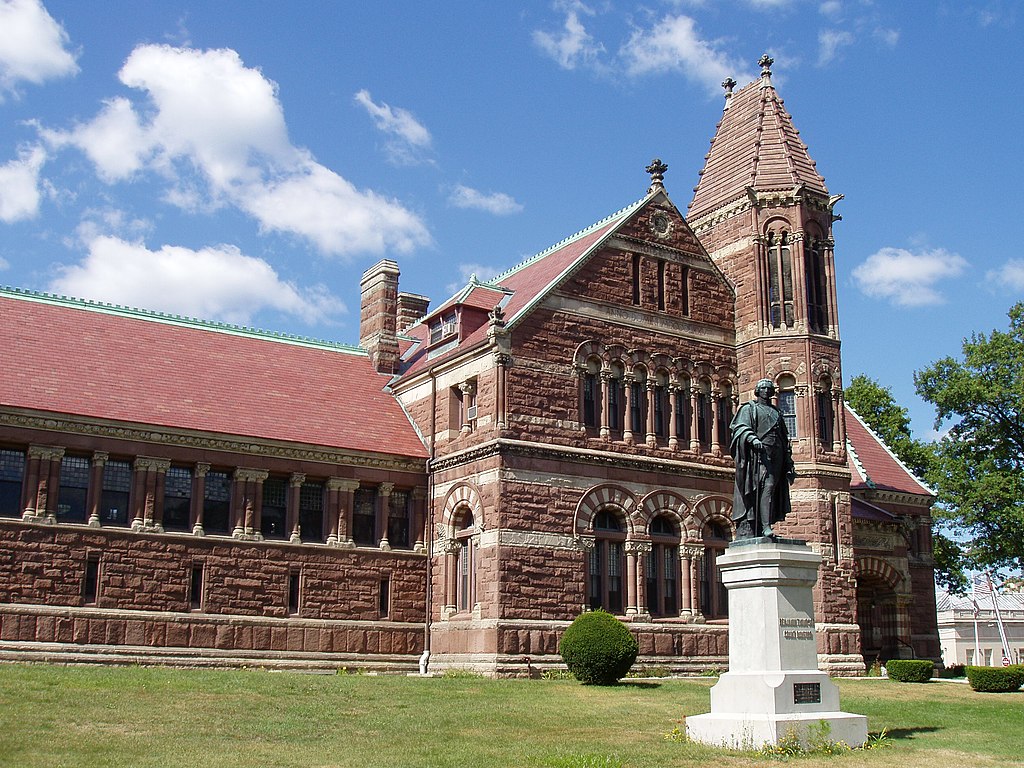 1876Woburn,_Massachusetts,_Library_with_statue_of_Benjamin_Thompson.JPG