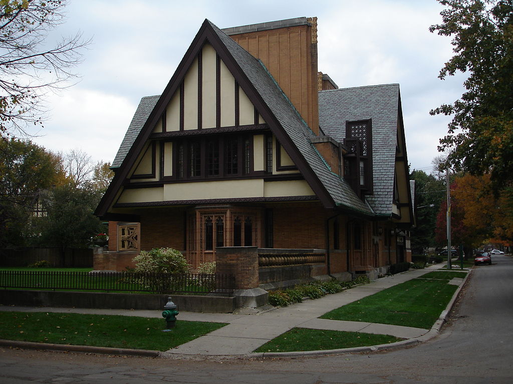 1895 1024px-333_North_Forest_Avenue,_Oak_Park,_Illinois_east_side.jpg