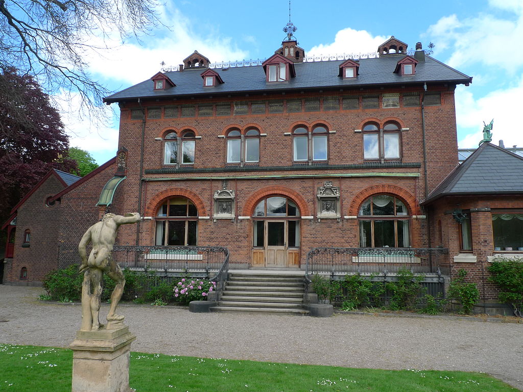 1902 1024px-Carl_Jacobsen_House.jpg