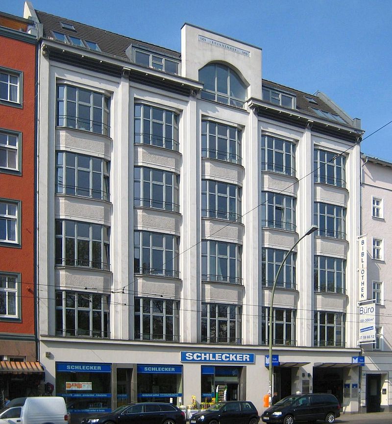 1908 берлин-Berlin,_Mitte,_Brunnenstrasse_181,_Brunnenhof.jpg