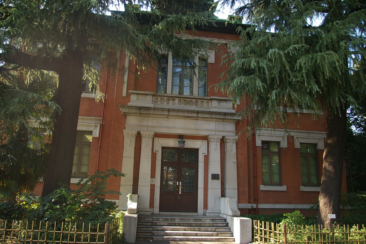 1916東京大学理学部化学東館.jpg