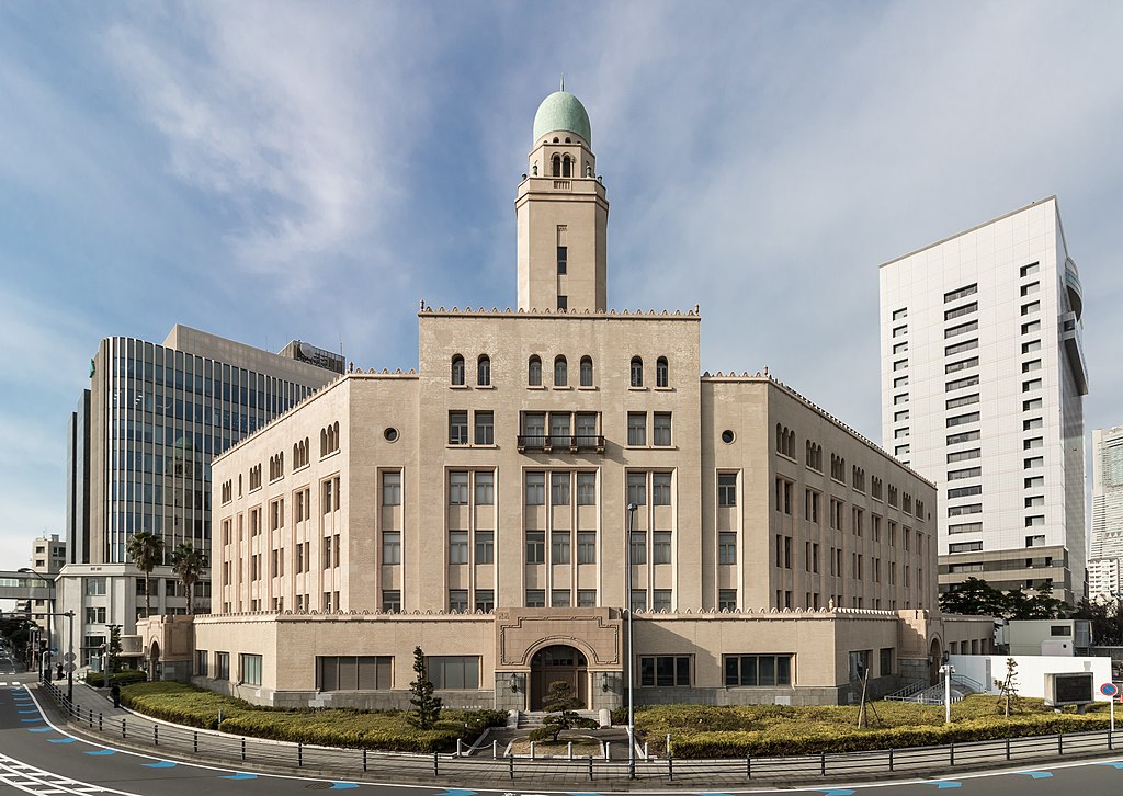 1934 1024px-2019_Yokohama_Customs_Headquarters.jpg