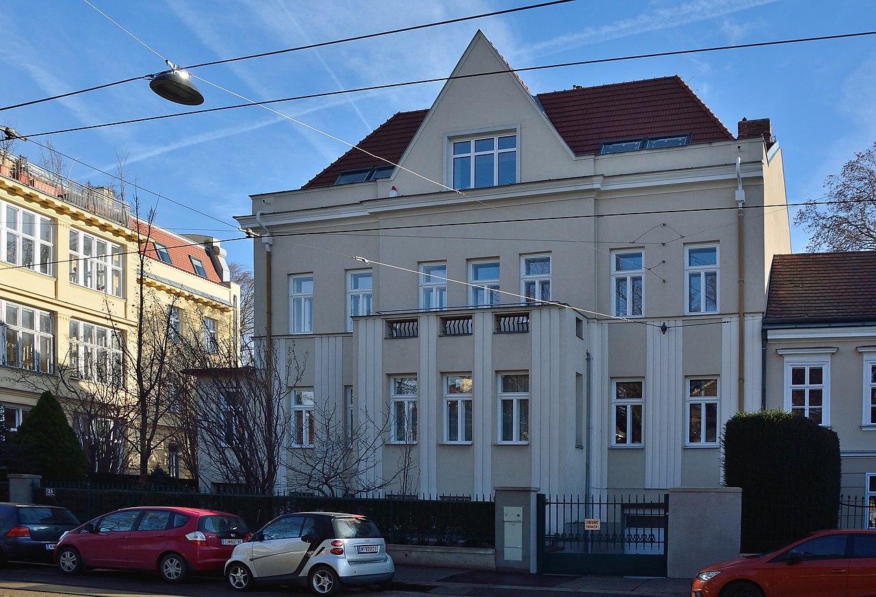 21Lainzer_Straße_33,_Vienna.jpg