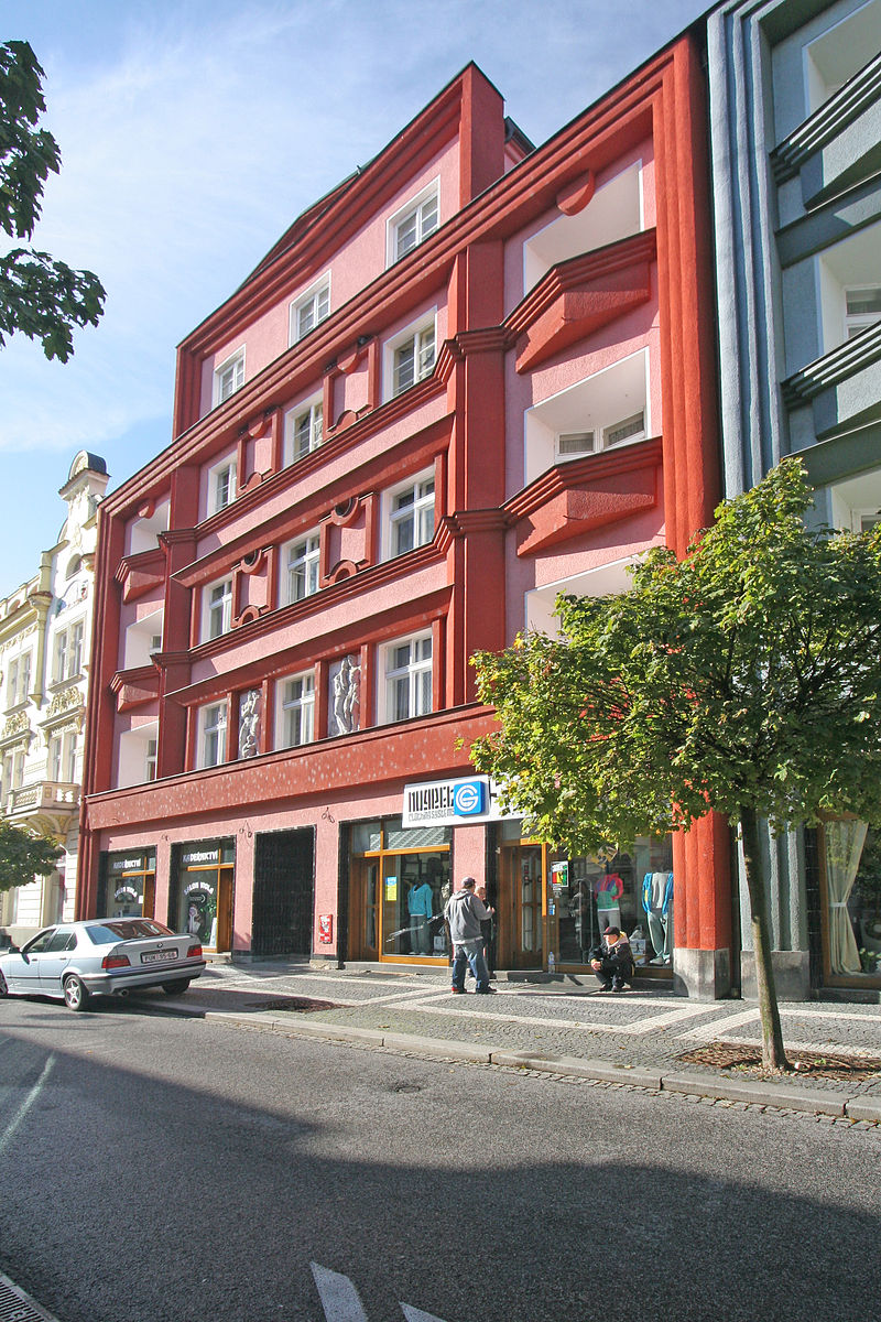 23Měšťanský_dům,_Sladkovského_995,_Pardubice.JPG
