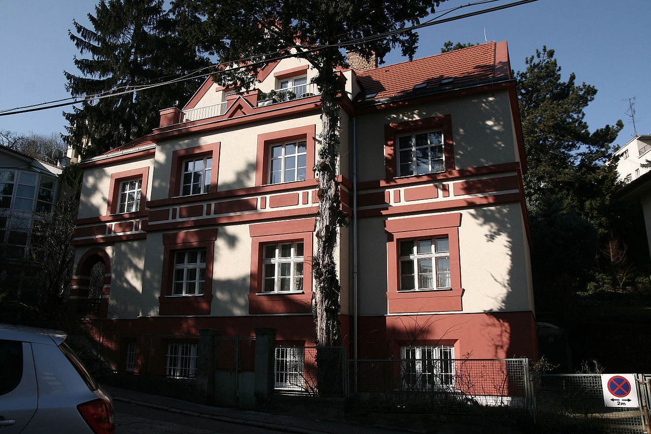 24DvojvilaBalánGrossmann.jpg