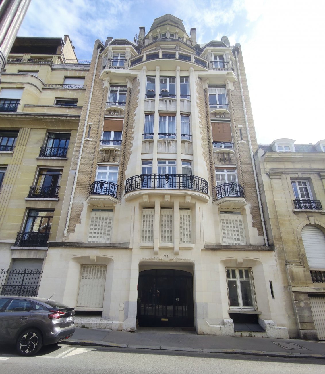 26 дом гимара 18_rue_Henri-Heine_Paris.jpg