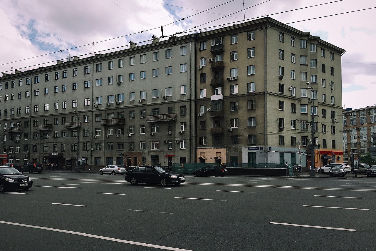 26 Moscow,_Novoslobodskaya_73_(18561512674).jpg