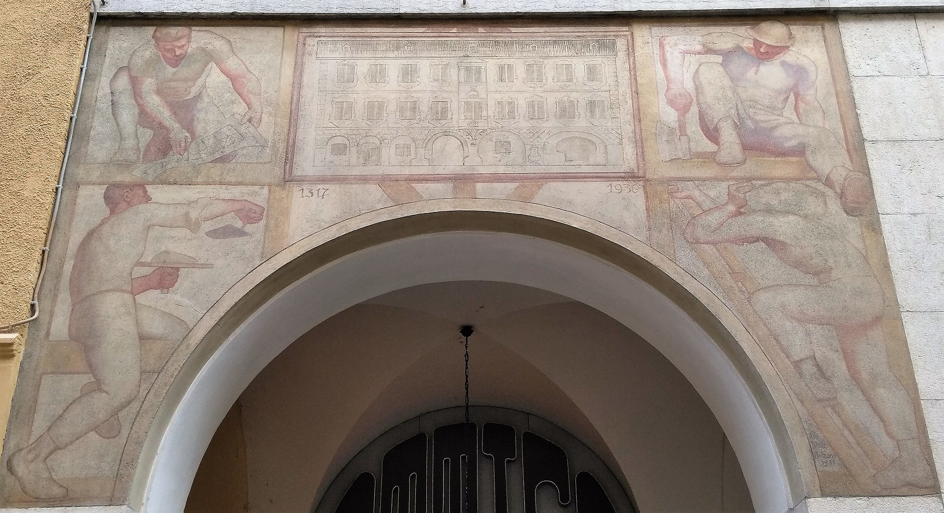 29 1920px-Rathaus_Meran_Fassadenfresko_Albert_Stolz_1930-31.jpg