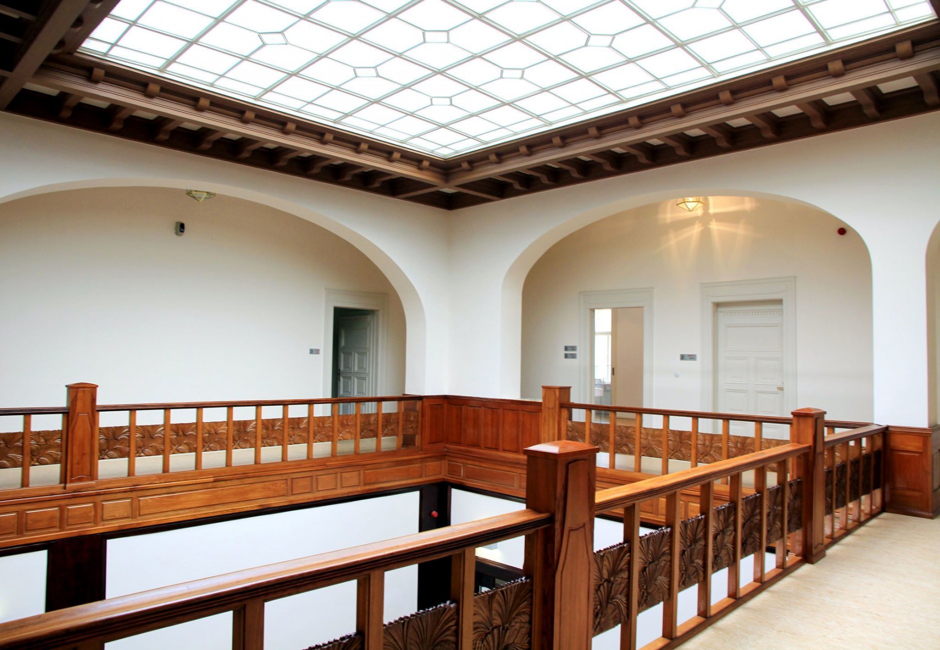 3 Vila_Löw-Beer_interior_Brno_2016_6.jpg