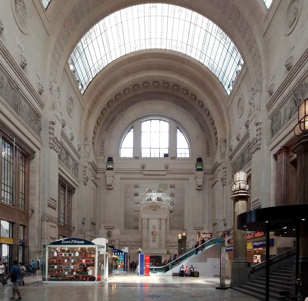 31Stazione-Milano-Centrale-Entrance-Hall-07-2014.jpg
