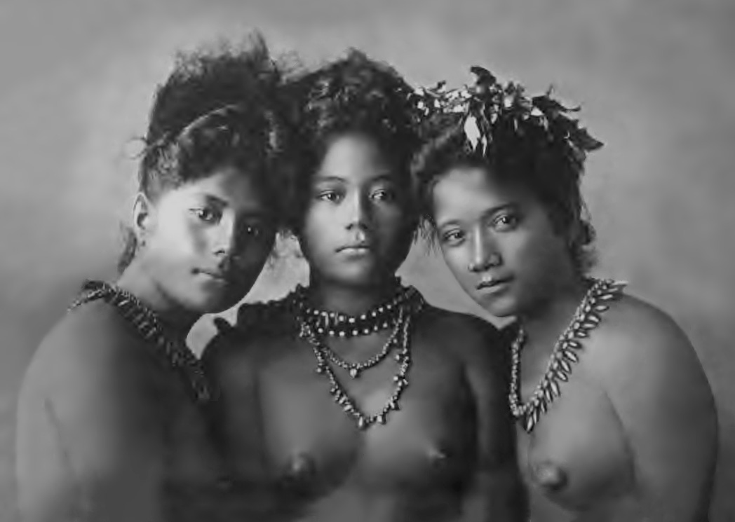 3_Samoan_girls-1902.jpg